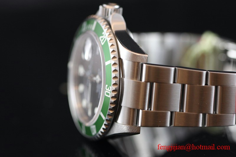 Rolex Stainless steel black dial Green Bezel Oyster Perpetual Date SUBMARINER unworn Gents wrist watch 16610LV-93250