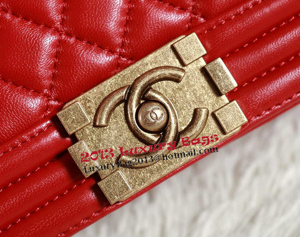 Chanel Boy Flap Shoulder Bag in Red Original Leather Gold