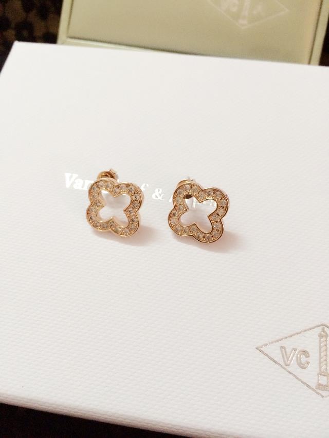 Van Cleef & Arpels Earrings VCA1214032