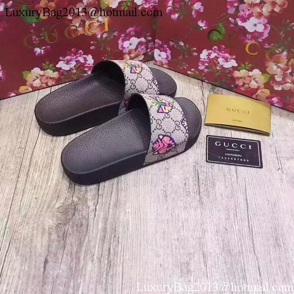 Gucci Slippers Leather GG763 Tiger