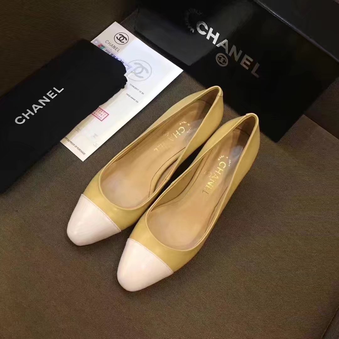 Chanel Pump Leather CH2146 Camel