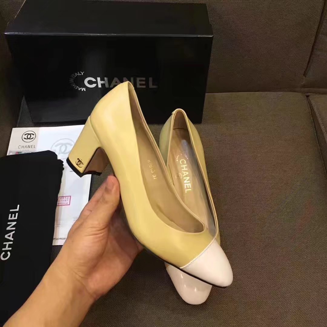Chanel Pump Leather CH2146 Camel
