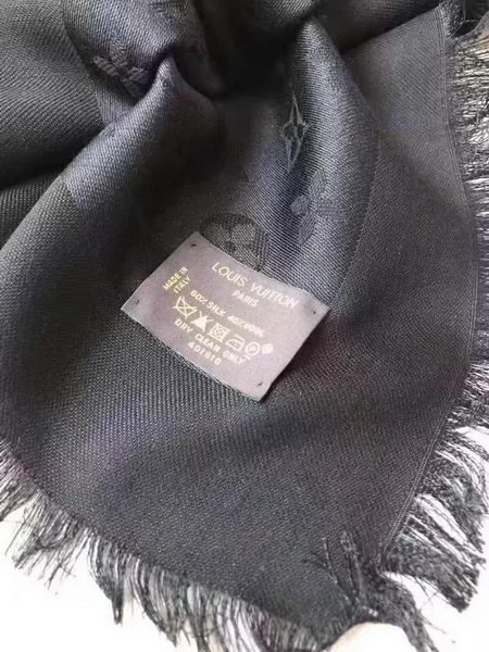 Louis Vuitton Scarf LVS9219A