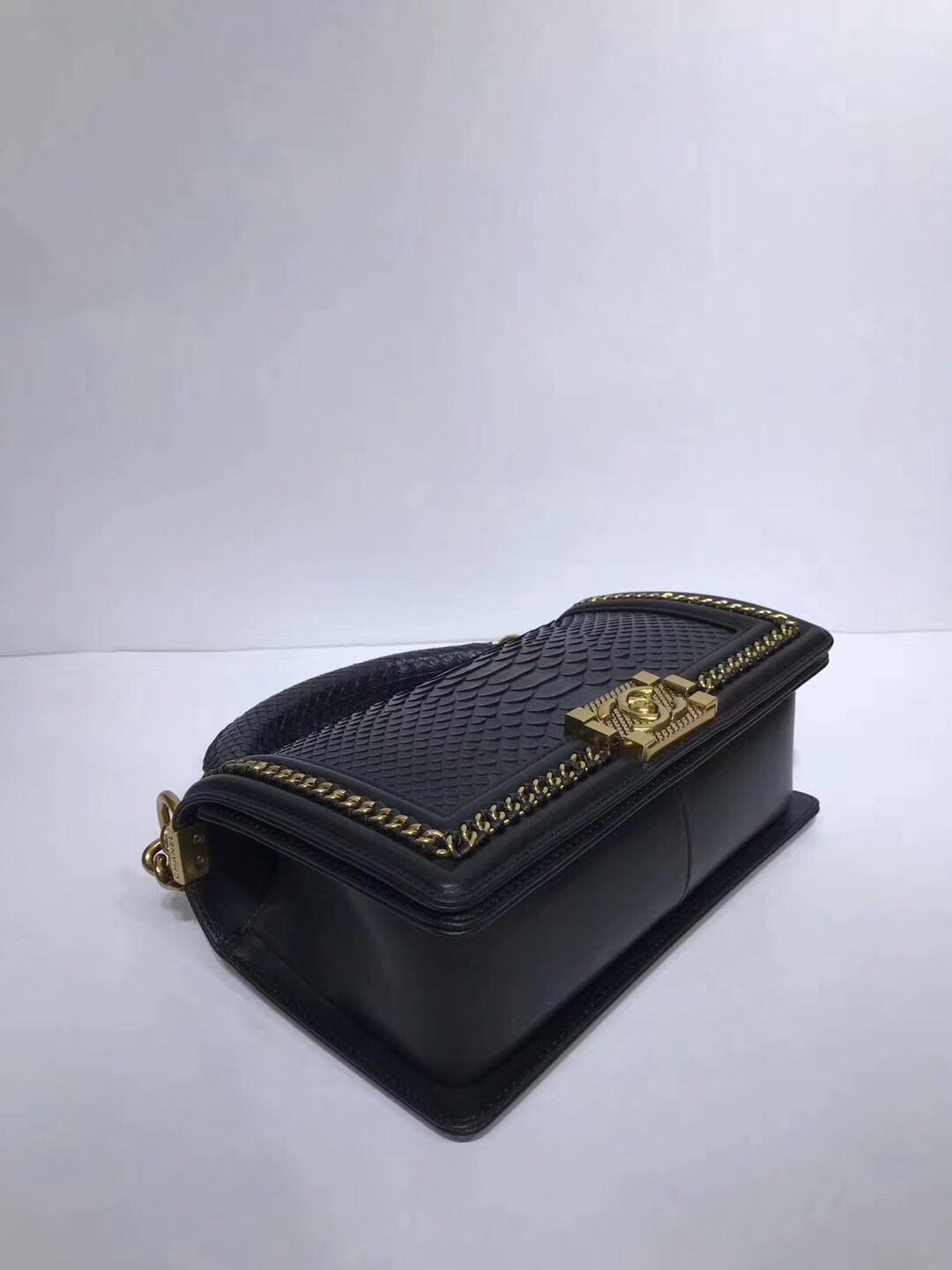 Boy Chanel Flap Shoulder Bag original Snake leather 67086 black