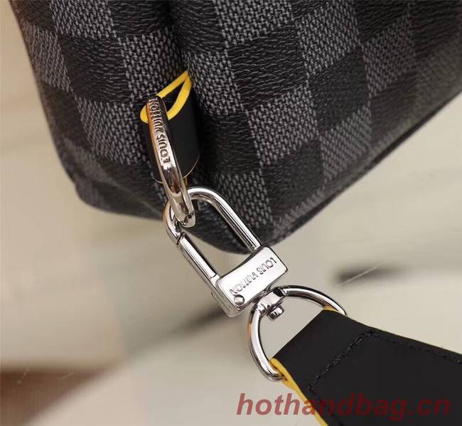 Louis Vuitton AVENUE SLING BAG N42424