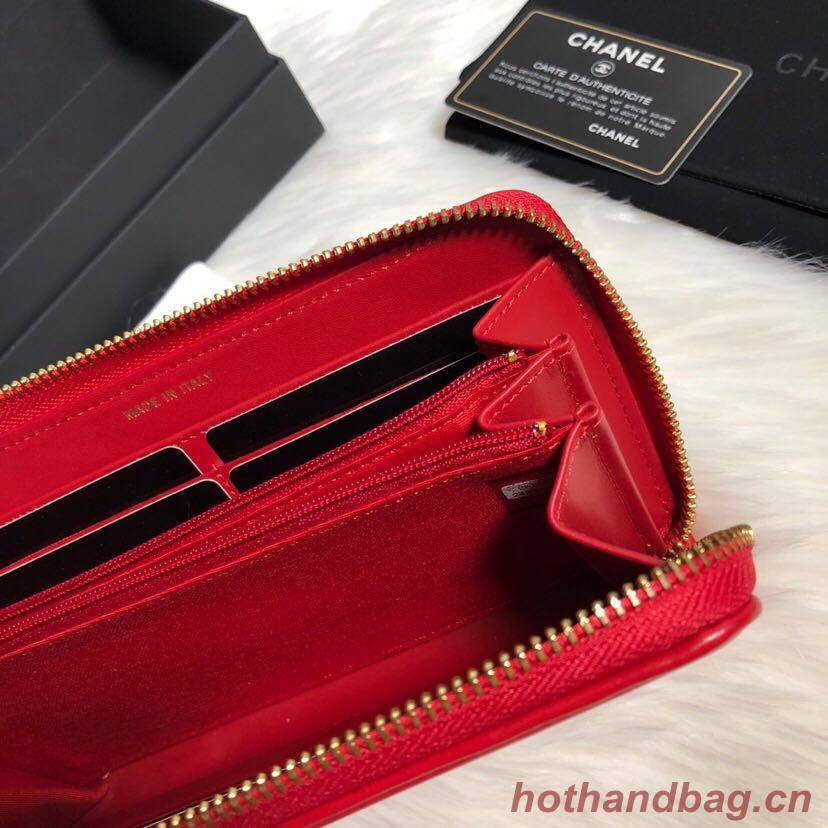 Chanel Lambskin & Gold-Tone Metal A81799 red