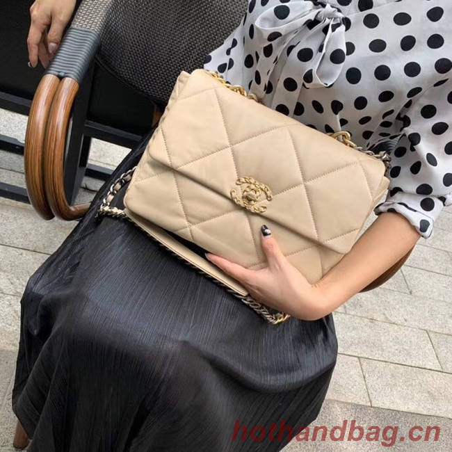 Chanel 19 flap bag AS1161 Cream