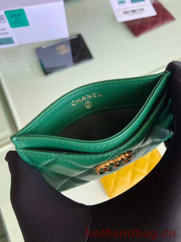 Chanel 19 Card sleeve AP0731 green