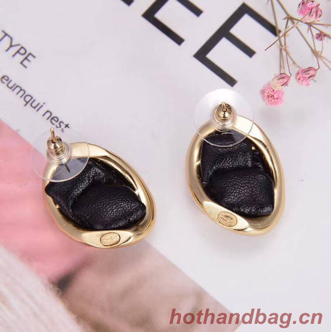 Chanel Earrings CE5228