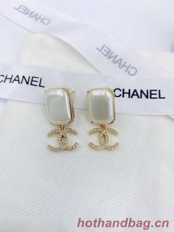 Chanel Earrings CE5925