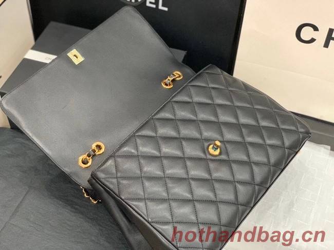 Chanel flap bag Lambskin & & Gold-Tone Metal A92233 black