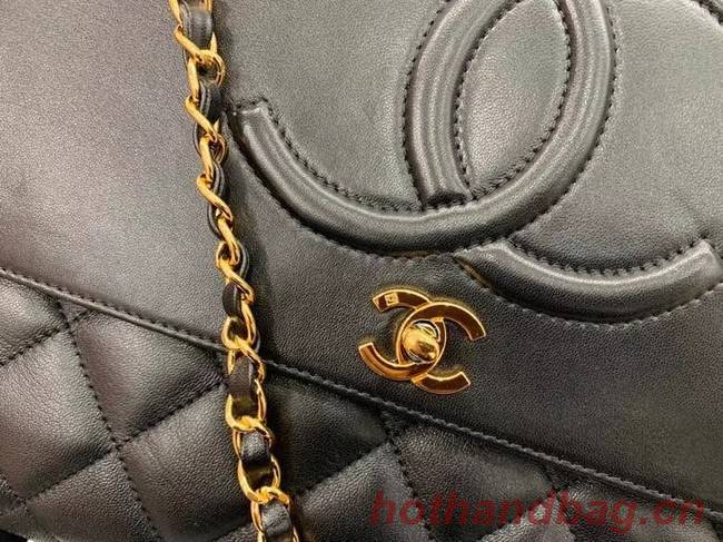 Chanel flap bag Lambskin & & Gold-Tone Metal A92233 black