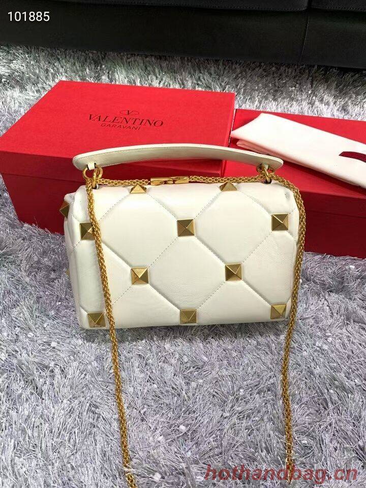 Valentino medium Garavani Roman Stud V2060 white