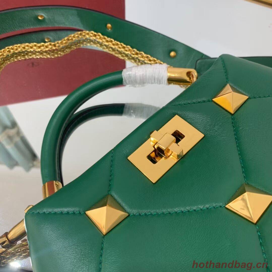 Valentino medium Garavani Roman Stud V1198 green