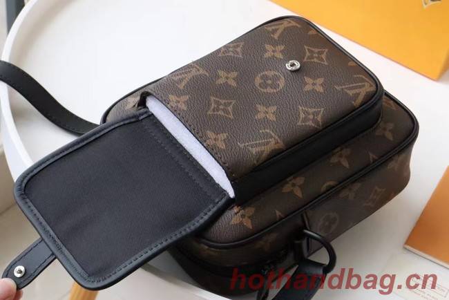 Louis Vuitton OUTDOOR POUCH M69404 black