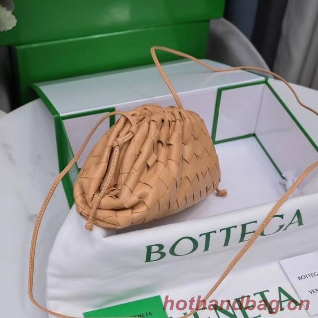 Bottega Veneta MINI POUCH 585852 Almond