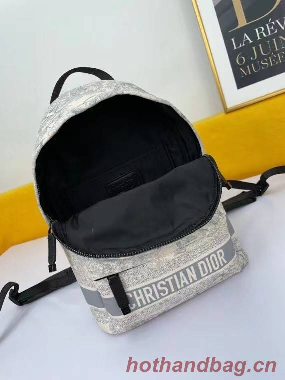 DIOR SMALL DIORTRAVEL BACKPACK M6108 grey