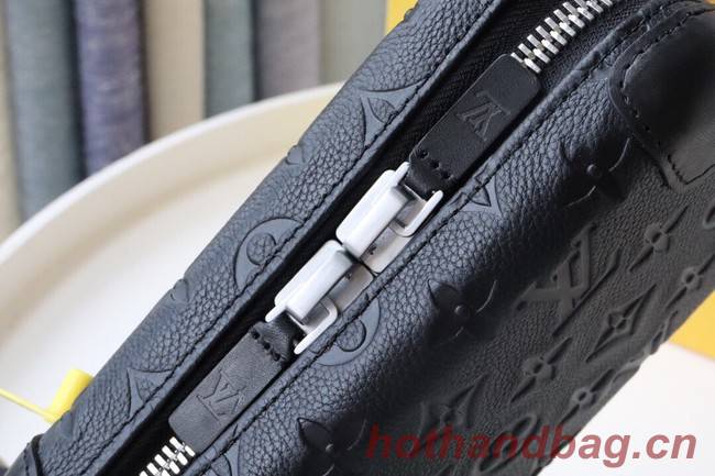 Louis Vuitton HORIZON CLUTCH M20439 black