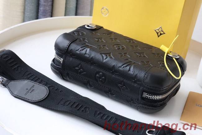 Louis Vuitton HORIZON CLUTCH M20439 black