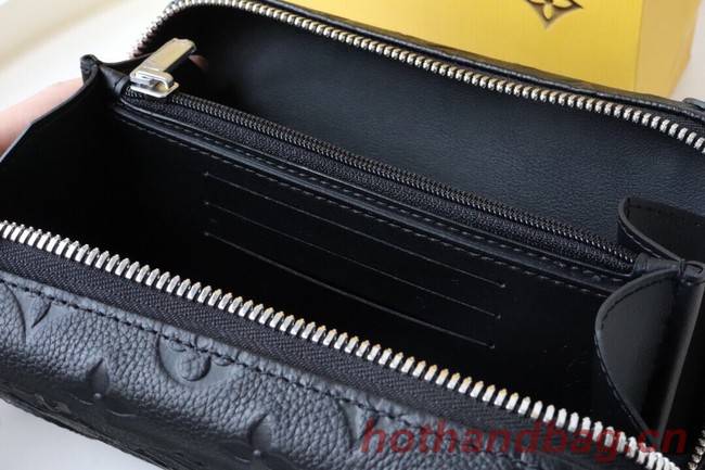 Louis Vuitton HORIZON CLUTCH M20439 black