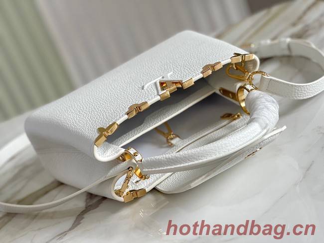 Louis Vuitton CAPUCINES BB M48868 white