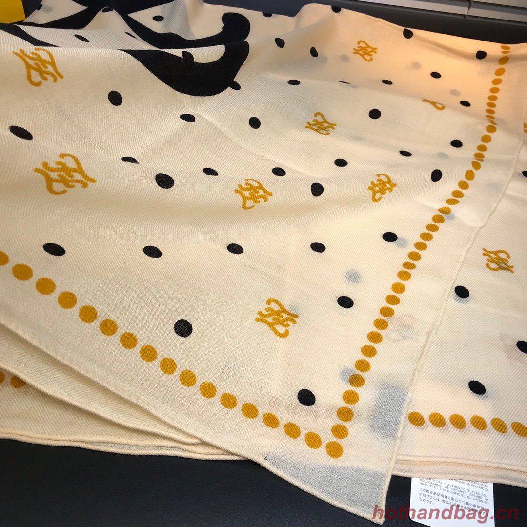 Fendi Scarf F00032