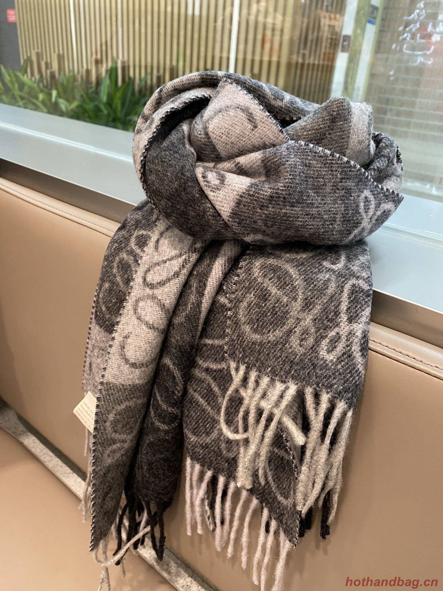 Loewe Scarf L00008