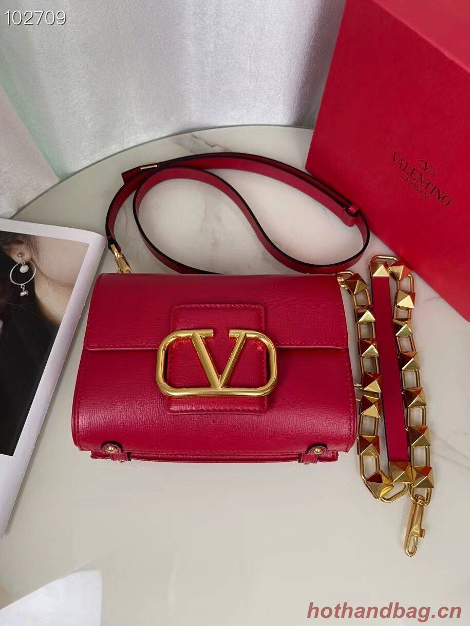 VALENTINO GARAVANI Stud Sign Grained Calfskin Shoulder Bag V0196 red