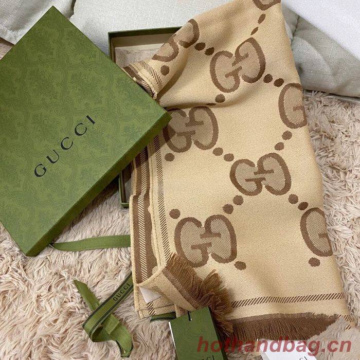 Gucci Scarf G00111