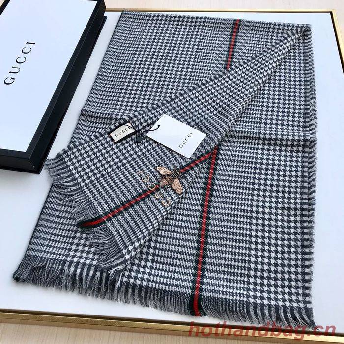 Gucci Scarf G00123