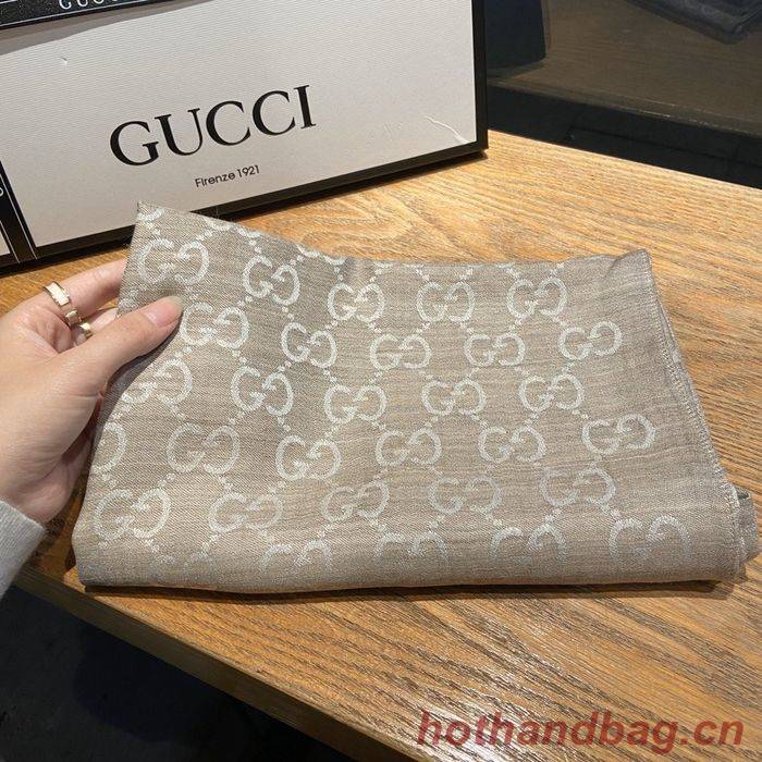 Gucci Scarf G00127