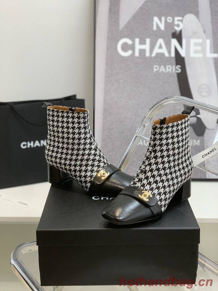 Chanel shoes CH00045