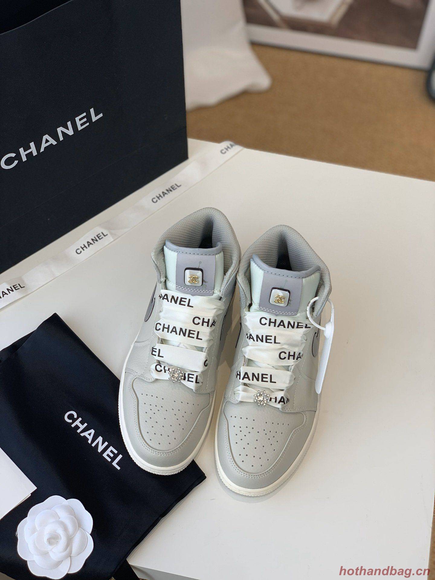 Chanel shoes CH00196