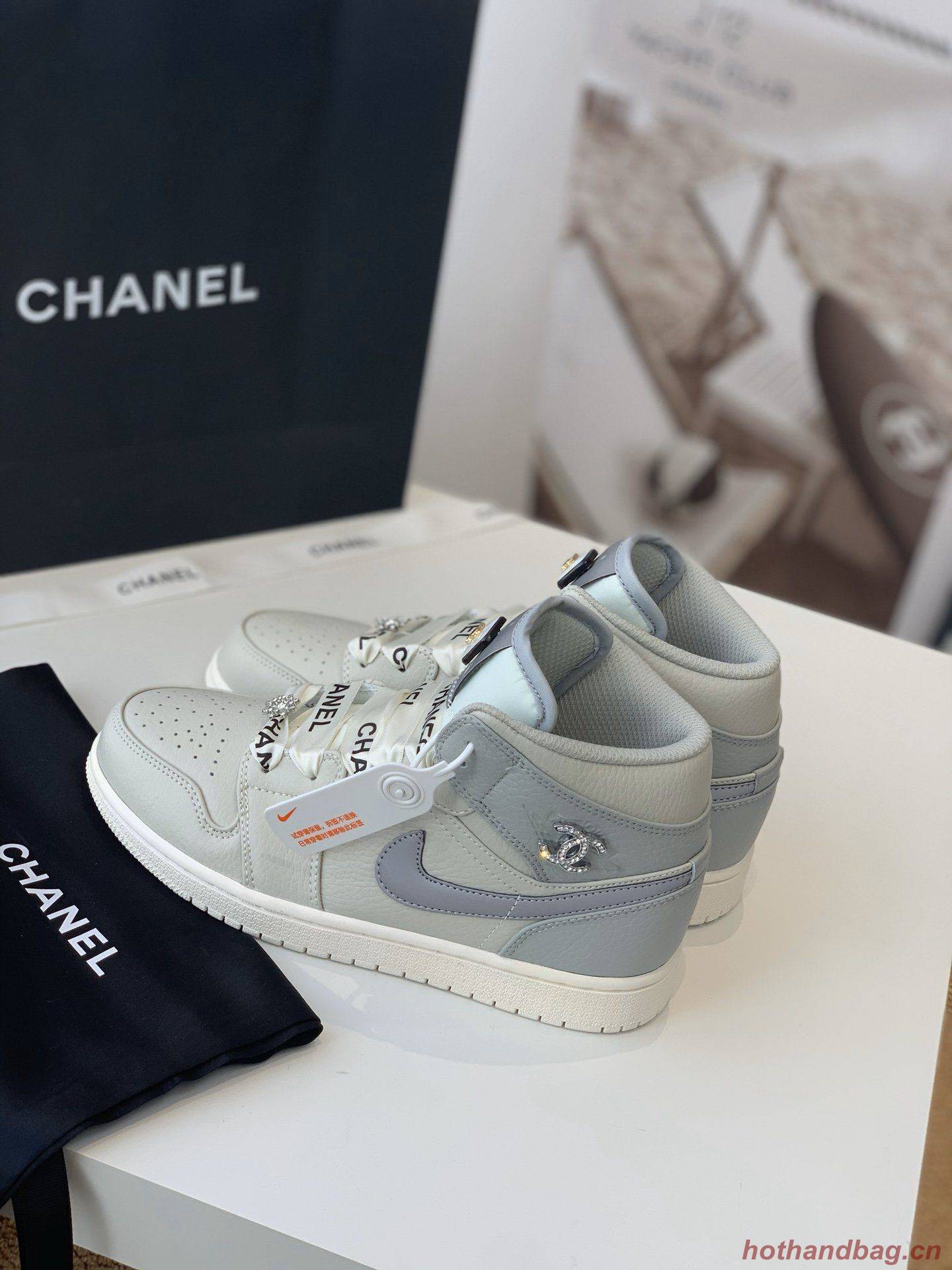 Chanel shoes CH00196