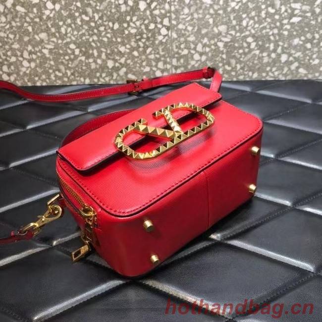 VALENTINO GARAVANI Rockstud Alcove small grain calf leather 2B0058 red