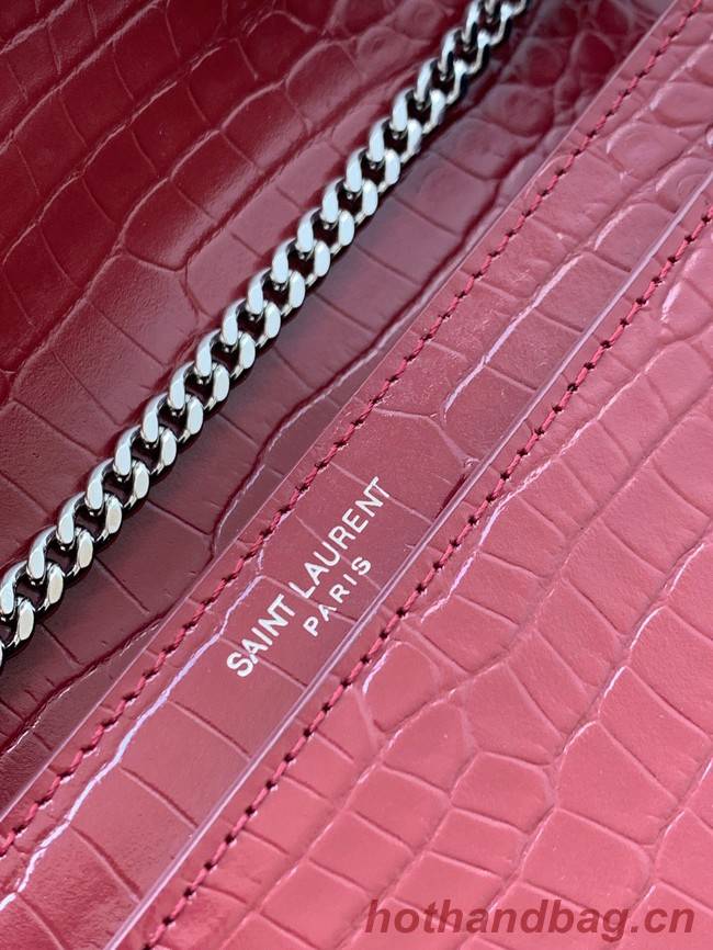 SAINT LAURENT CASSANDRA MEDIUM CHAIN BAG IN CROCODILE EMBOSSED SHINY LEATHER 532750 Burgundy