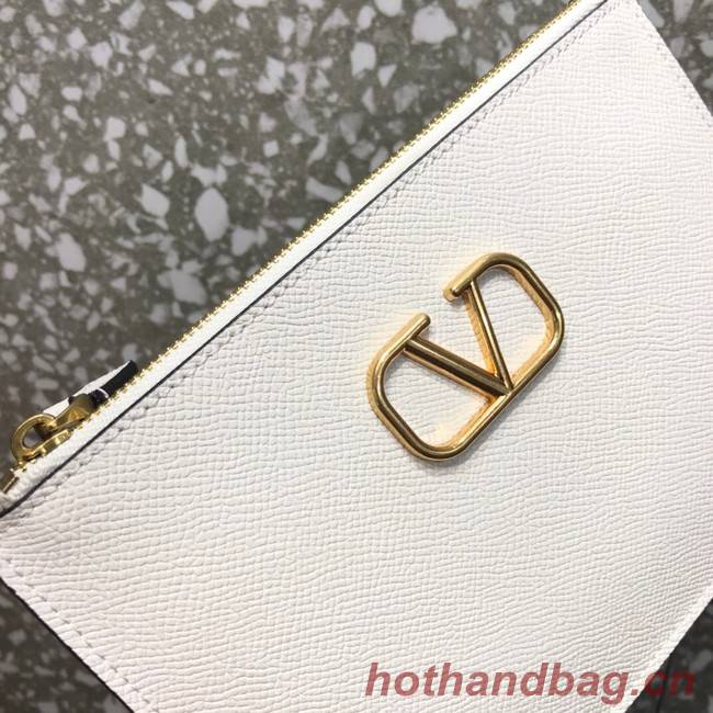 VALENTINO GARAVANI Stud Sign Grained Calfskin clutch bag 0620 white