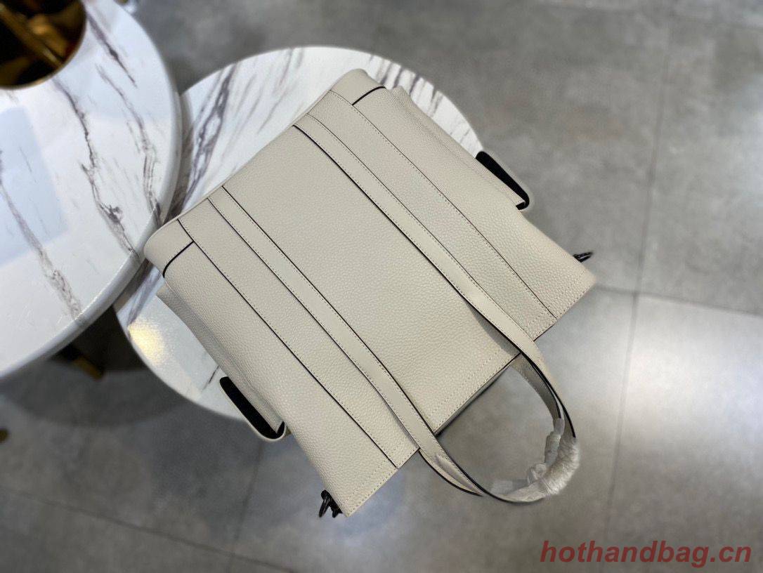 Louis Vuitton CHRISTOPHER TOTE M58479 White