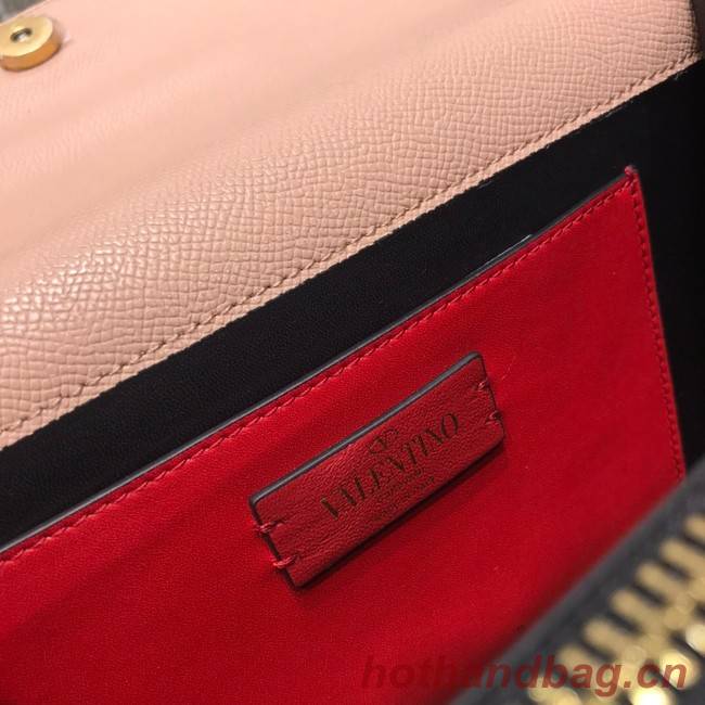 VALENTINO GARAVANI Stud Sign Grained Calfskin Shoulder Bag 0809 pink