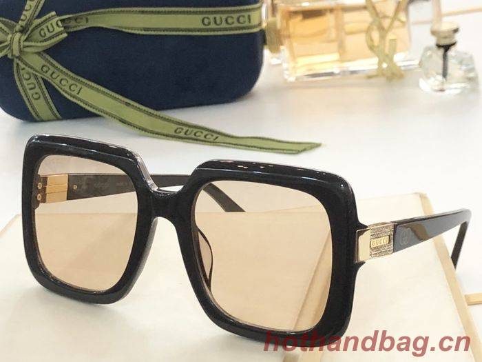 Gucci Sunglasses Top Quality GUS00665