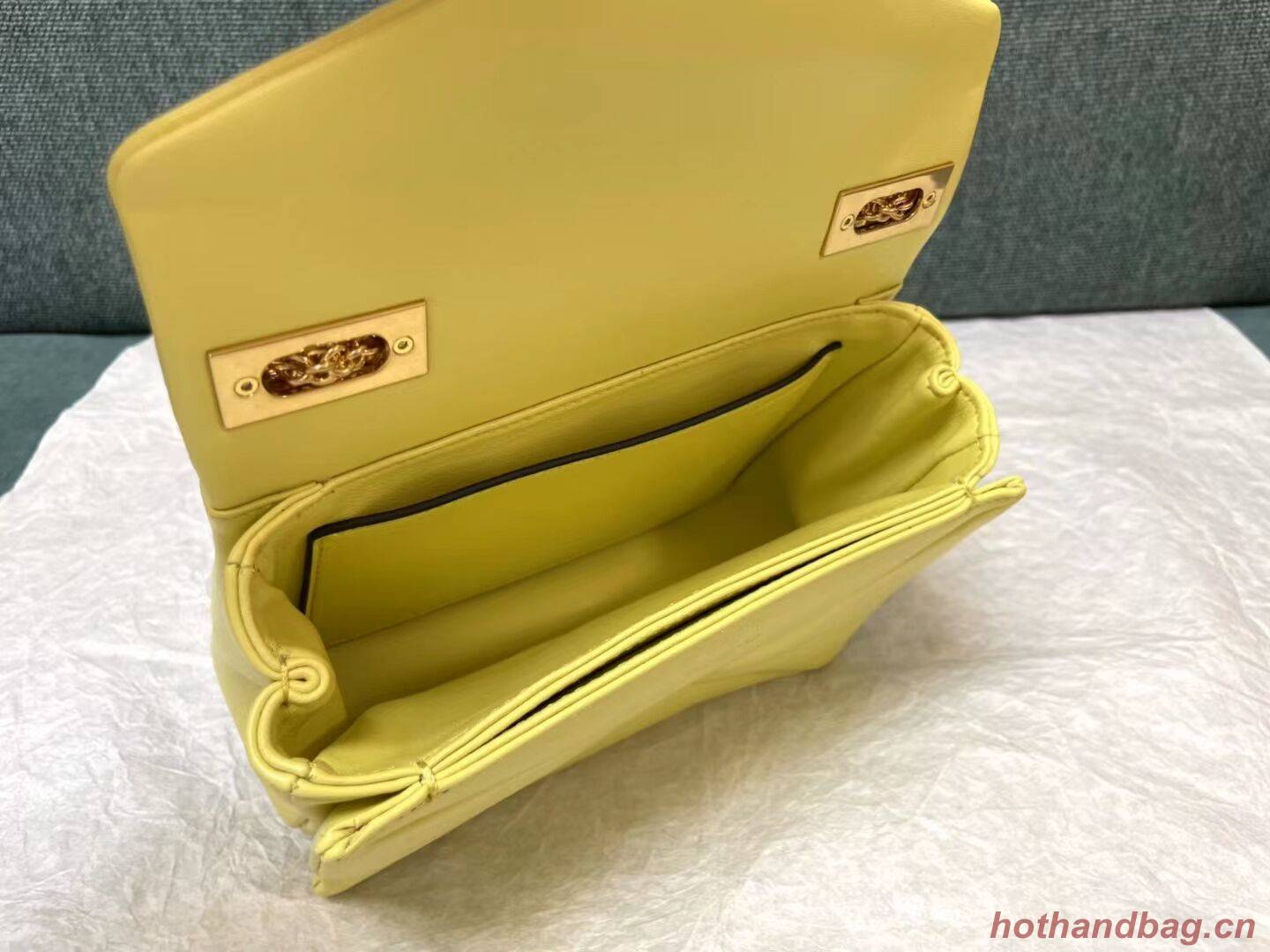 VALENTINO GARAVANI One Stud Sheepskin Shoulder Bag XW0B0K21 yellow