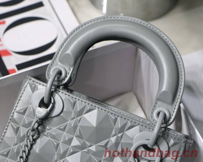 MEDIUM LADY DIOR BAG Cannage Calfskin M0566OE gray