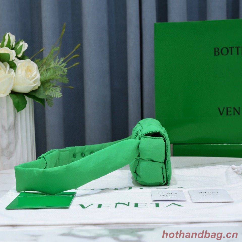 Bottega Veneta CASSETTE Mini Nylon belt bag 8952 Green