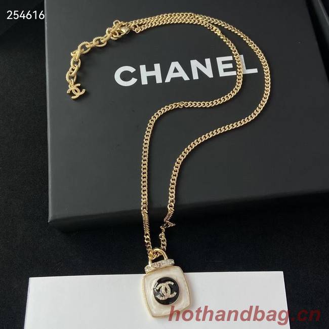 Chanel Necklace CE8810