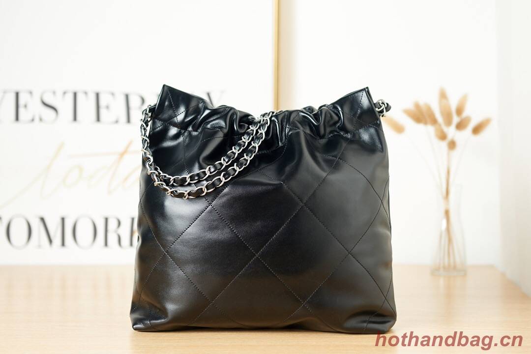 CHANEL 22 HANDBAG Calfskin & Silver-Tone Metal AS3261 Black