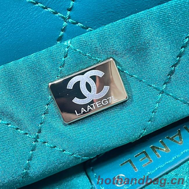 CHANEL 22 HANDBAG AS3260 green