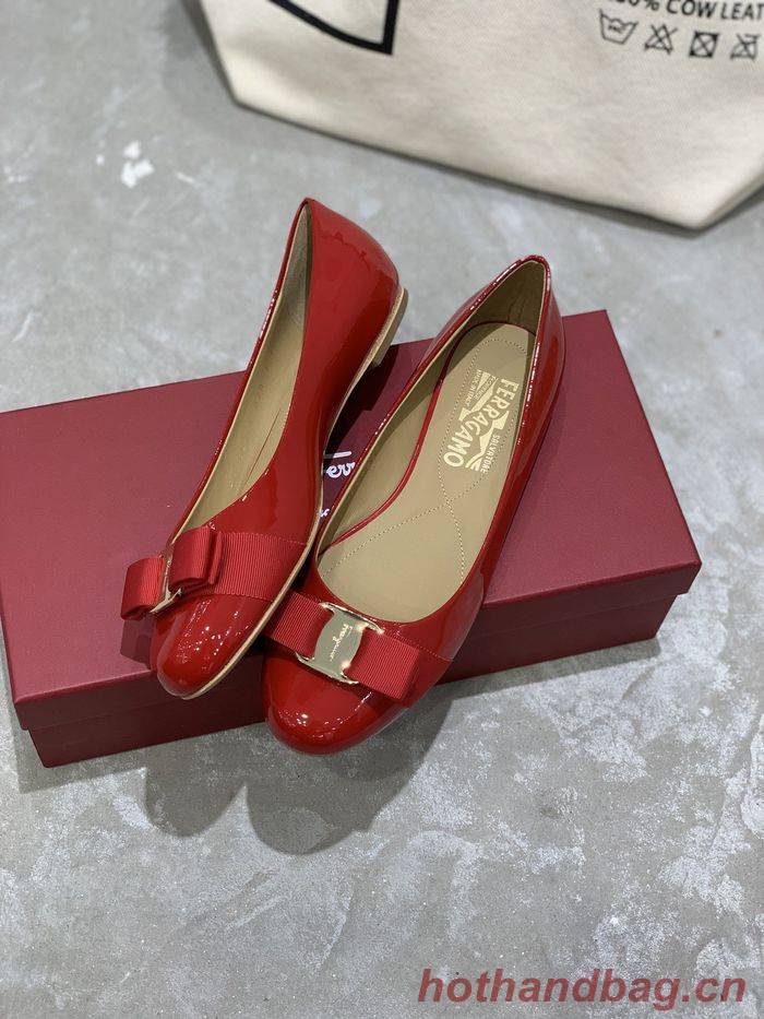 Ferragamo Shoes FMS00040