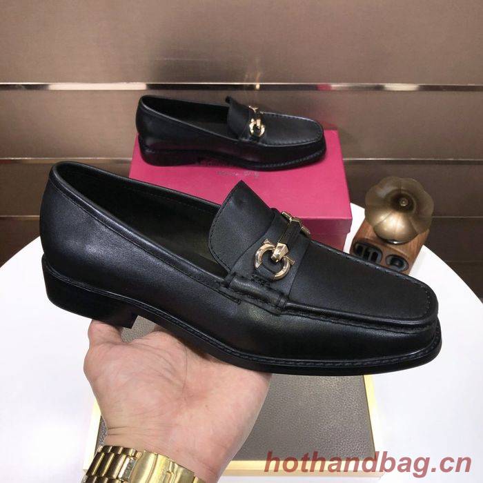 Ferragamo Shoes FMS00074