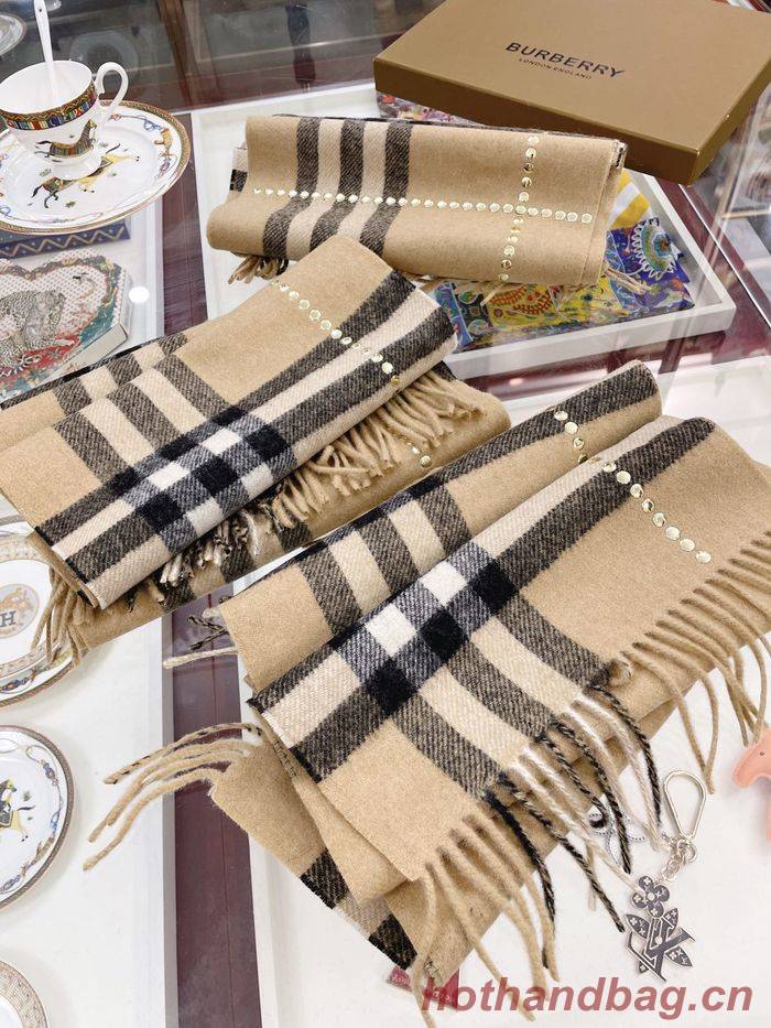 Burberry Scarf BBC00018