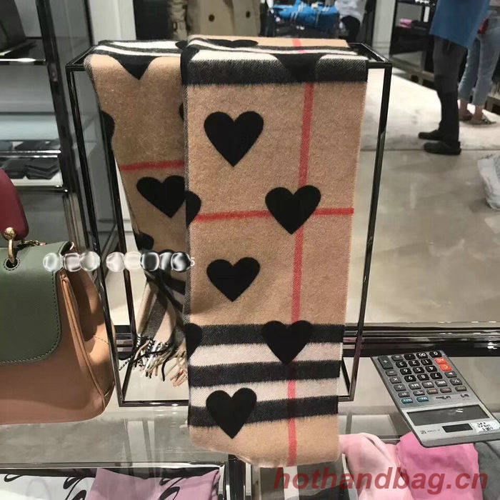 Burberry Scarf BBC00019